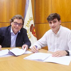 Oficial: Iván Azón renueva hasta 2025