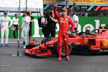 Las imágenes de la pole de Leclerc en Monza