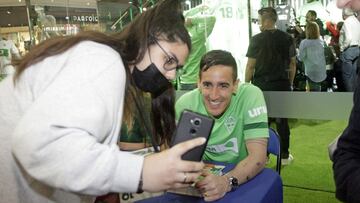 03/05/22 ELCHE INAUGURACION TIENDA OFICIAL EN CENTRO COMERCIAL
EDGAR BADIA