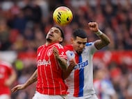 Soccer Football - Premier League - Nottingham Forest v Crystal Palace - The City Ground, Nottingham, Britain - February 1, 2026 Nottingham Forest's Morgan Gibbs-White in action with Crystal Palace's Daniel Munoz Action Images via Reuters/Andrew Couldridge EDITORIAL USE ONLY. NO USE WITH UNAUTHORIZED AUDIO, VIDEO, DATA, FIXTURE LISTS, CLUB/LEAGUE LOGOS OR 'LIVE' SERVICES. ONLINE IN-MATCH USE LIMITED TO 120 IMAGES, NO VIDEO EMULATION. NO USE IN BETTING, GAMES OR SINGLE CLUB/LEAGUE/PLAYER PUBLICATIONS. PLEASE CONTACT YOUR ACCOUNT REPRESENTATIVE FOR FURTHER DETAILS..
