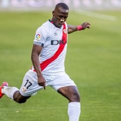 Advíncula viaja a Argentina para cerrar su traspaso a Boca Juniors