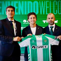 Riquelme: “Isco me hizo sentir que querían que estuviera aquí”