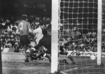 28 de junio de 1970. Esta final enfrentó al Real Madrid y al Valencia. Los madridistas ganaron la Copa del Generalísimo ese año 3-1.
