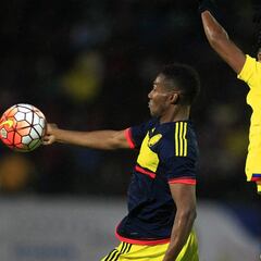 Colombia cae 4-3 con Ecuador y complica la clasificación
