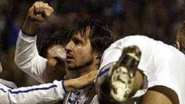 Bolic mete a Bosnia en la lucha por su primer Mundial