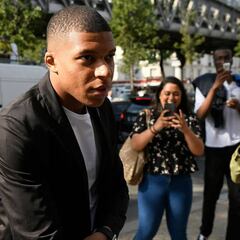 La FFF confirma la sanción de tres partidos a Mbappé