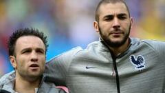 Valbuena, junto a Benzema en un partido con Francia.