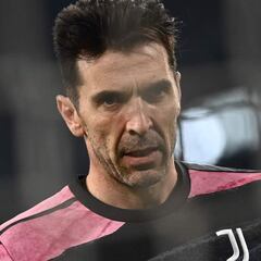 Buffon bromea con el récord de Cristiano: "Podrías haberme marcado menos goles..."