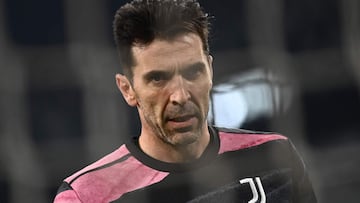 Buffon bromea con el récord de Cristiano: "Podrías haberme marcado menos goles..."