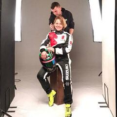 Carolina Espadas: mujer bombera, mujer piloto