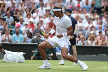 Rafa Nadal comes through tough test at Wimbledon