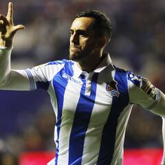 Juanmi pide salir y la Real Sociedad le abre la puerta