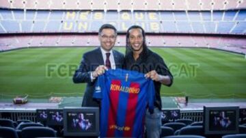 Ronaldinho nuevo embajador de Barcelona