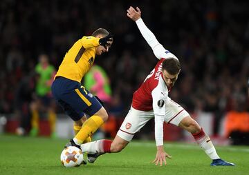 Antoine Griezmann y Aaron Ramsey.