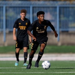 Cristian David, el talento de origen colombiano que pule Arbeloa