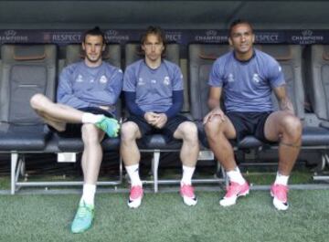 Bale, Modric y Danilo.