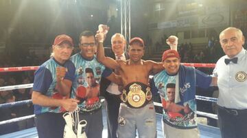 En junio de 2017 se informó que el venezolano Jaider Parra dio positivo por clembuterol tras el combate contra el español Nicolás González, celebrado en enero de ese año, lo que generó una sanción de seis meses  y el retiro del cinturón por el Campeonato Intercontinental por la Asociación Mundial de Boxeo.