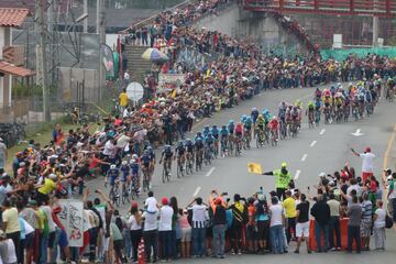 Miguel Ángel López se llevó el título y Nairo Quintana la última jornada. Los ciclistas colombianos entregaron un lindo espectáculo en el alto de Las Palmas.