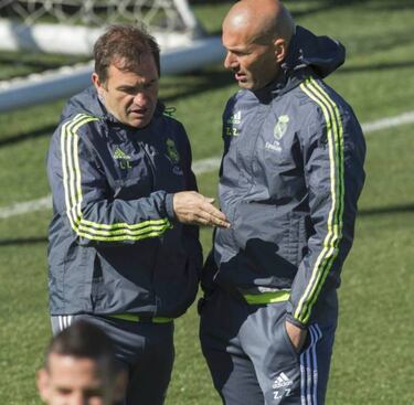 Is Zinedine Zidane trying to lure Llopis back to Real Madrid?