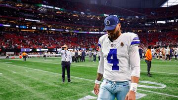 ATLANTA, GEORGIA - NOVEMBER 03: Dak Prescott #4 of the Dallas Cowboys walks off the field after a loss to the Atlanta Falcons at Mercedes-Benz Stadium on November 03, 2024 in Atlanta, Georgia. Todd Kirkland/Getty Images/AFP (Photo by Todd Kirkland / GETTY IMAGES NORTH AMERICA / Getty Images via AFP)