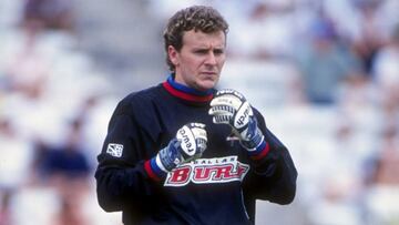 El Portero del Año de la temporada de inauguración fue Mark Dodd del Dallas Burn. 