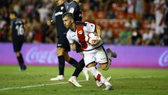 Embarba celebra su penalti marcado al Sevilla.