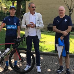 Homenaje a Jarque y Astori en la primera etapa de Tracks del 21