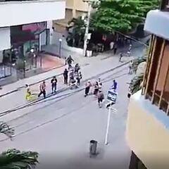 Hinchas de Millos se enfrentan con la Policía en Santa Marta