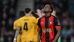 Sinisterra no concentra con Bournemouth y se acerca al fútbol brasileño