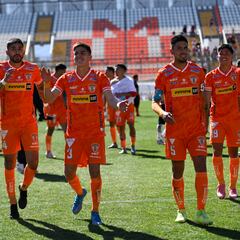 Cobreloa arremete por el arbitraje