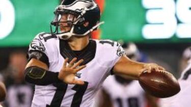 Tim Tebow finalmente no liderará ningún snap de los Eagles en 2015.