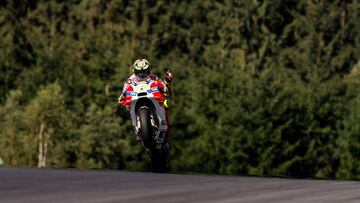El italiano Iannone gana el Gran Premio de Austria de MotoGP