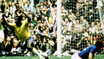 FILE PHOTO: Football - 1970 FIFA World Cup - Final - Brazil v Italy - Estadio Azteca, Mexico City  - 21/6/70   Brazil's Pele celebrates after scoring the opening goal   Mandatory Credit: Action Images / Sporting Pictures