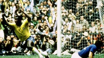 FILE PHOTO: Football - 1970 FIFA World Cup - Final - Brazil v Italy - Estadio Azteca, Mexico City - 21/6/70 Brazil's Pele celebrates after scoring the opening goal Mandatory Credit: Action Images / Sporting Pictures