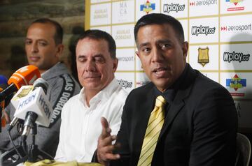 César Farías, nuevo entrenador de Águilas Doradas.