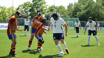 Los jugadores españoles durante el encuentro.