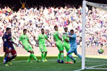 Gol en propia puerta del jugador del Getafe Juan Antonio Rodríguez.