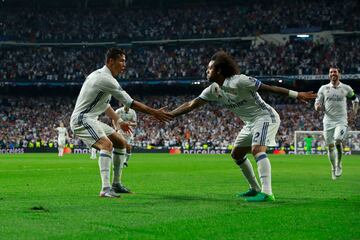 Celebracin con Cristiano Ronaldo durante un duelo de UEFA Champions League frente al FC Bayern Munich.