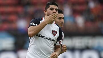 08/04/17 PARTIDO
San Lorenzo vs Sarmiento en el Nuevo Gasometro
Festejos del penal de Ortigoza