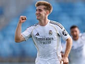 César Palacios golpea la puerta