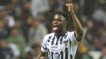 El atacante colombiano de Rayados abrió el marcador con vistosa anotación, de la calidad que ya se le ha visto anteriormente.