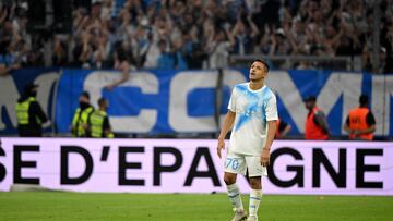 Marseille's Chilean forward Alexis Sanchez reacts afterthe French L1 football match between Olympique Marseille (OM) and Stade Brestois 29 (Brest) at Stade Velodrome in Marseille, southern France on May 27, 2023. (Photo by Nicolas TUCAT / AFP)