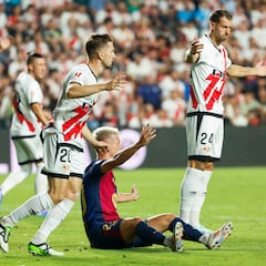 Iturralde: “Koundé pisa a Chavarría y es suficiente para pitar falta”