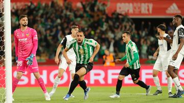 Borja Iglesias celebra su gol en la final de Copa del Rey