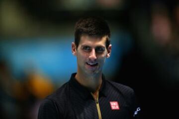 Novak Djokovic venció a Berdych y aseguró el número uno del mundo.