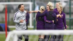 Las Leonas de Phil Neville y Toni Duggan, peligro de La Roja