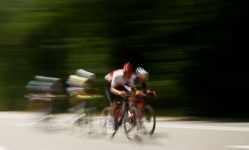 El pelotón durante la decimotercera etapa del Tour de Francia 2022.