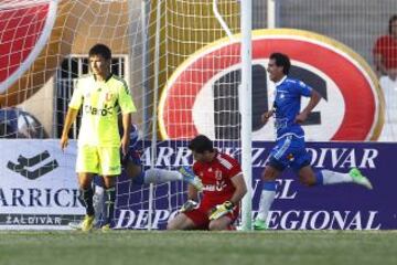 Javier Elizondo le ha hecho cinco goles a Johnny Herrera, todos con Antofagasta.