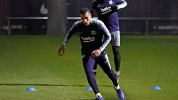 Primer gol de Murillo en entrenamiento del Barcelona