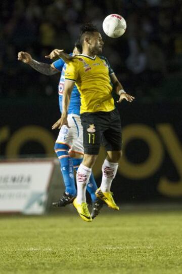 El ex Atlante,Cruz Azul y Chivas ahora defiende la playera de los Venados. Tiene 26 años.